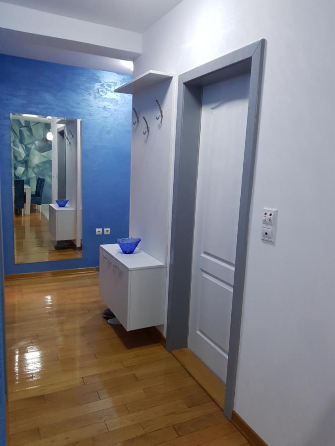 Apartman Kej Blue Free Parking Kraljevo Buitenkant foto